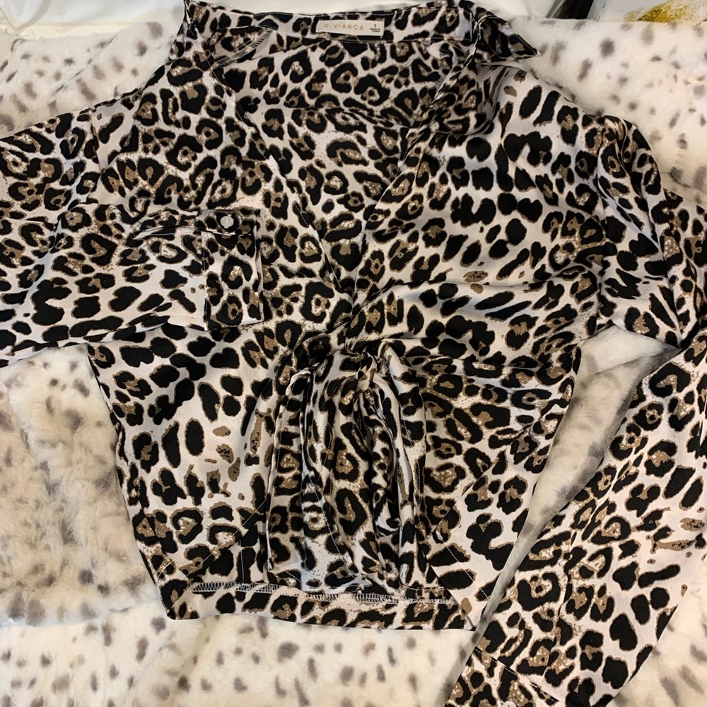 Leapord tie crop top